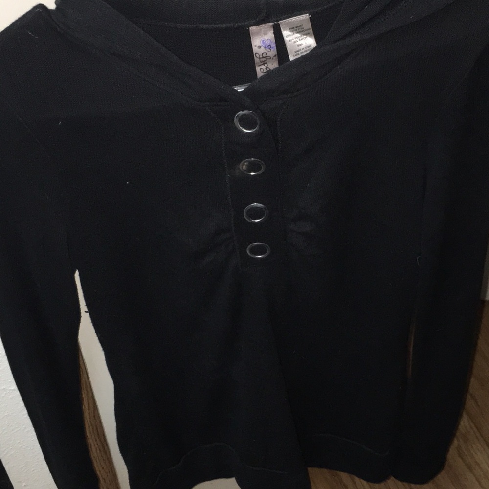 Long sleeve black shirt